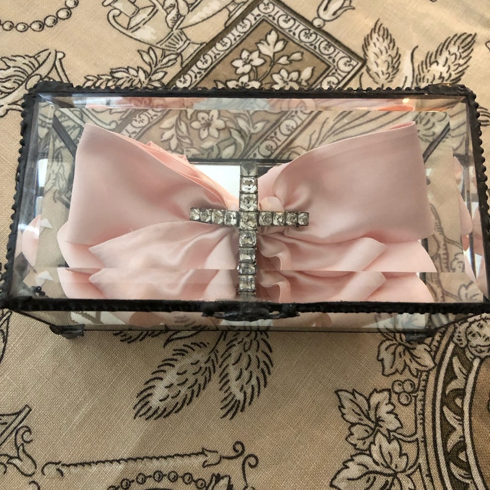 Georgian/Victorian black dot paste brooch